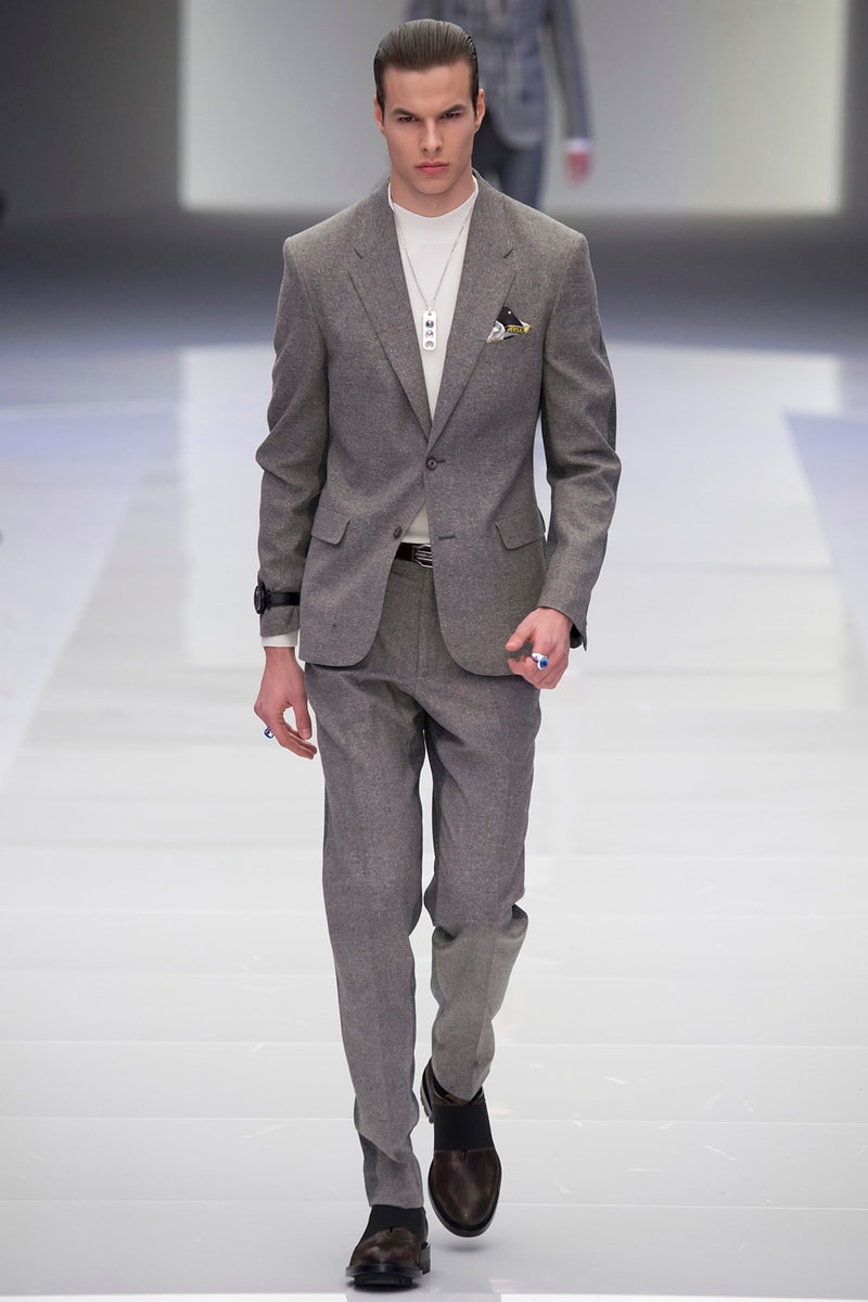 Versace 2016 Fall Winter Menswear Collection