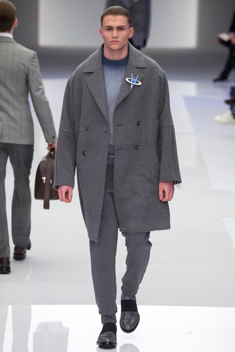 Versace 2016 Fall Winter Menswear Collection