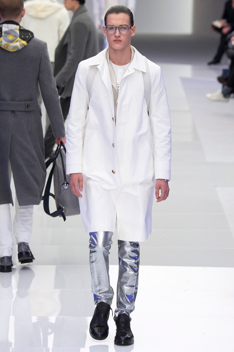 Versace 2016 Fall Winter Menswear Collection