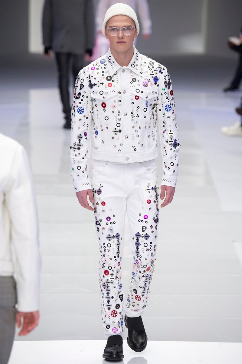 Versace 2016 Fall Winter Menswear Collection