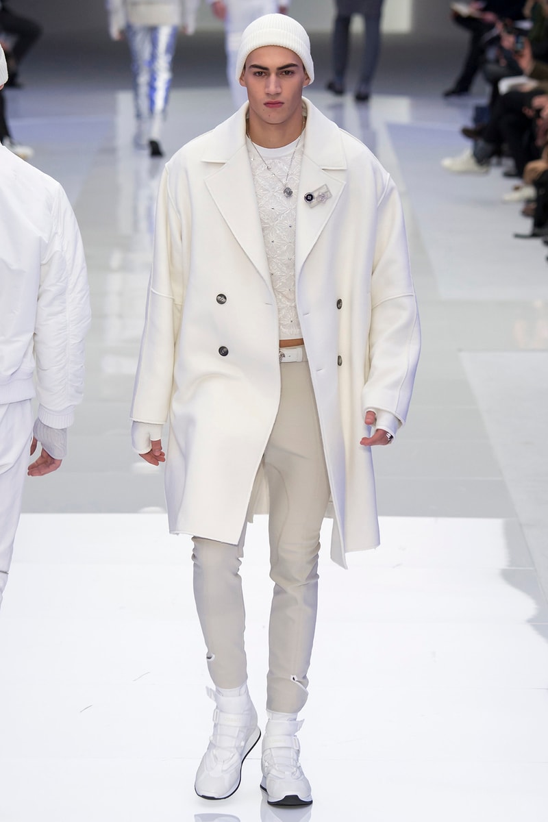 Versace 2016 Fall Winter Menswear Collection