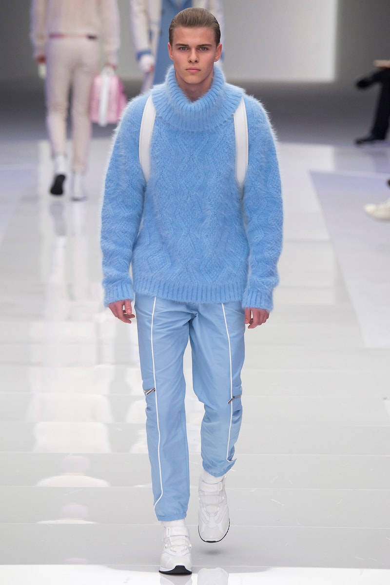 Versace 2016 Fall Winter Menswear Collection