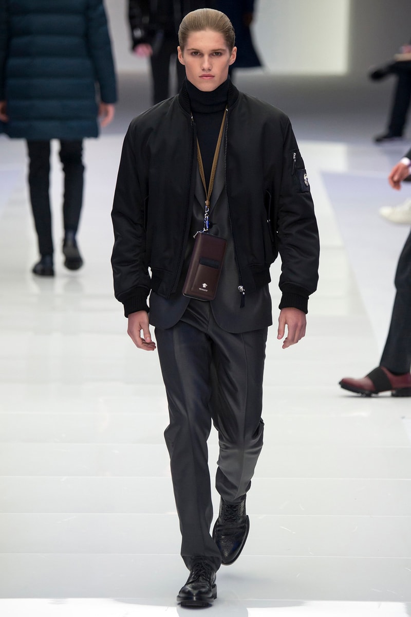 Versace 2016 Fall Winter Menswear Collection