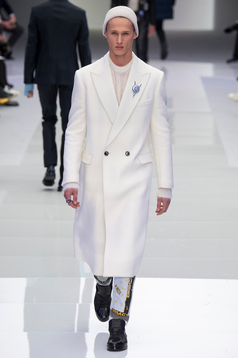 Versace 2016 Fall Winter Menswear Collection