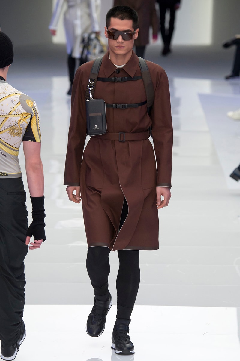 Versace 2016 Fall Winter Menswear Collection