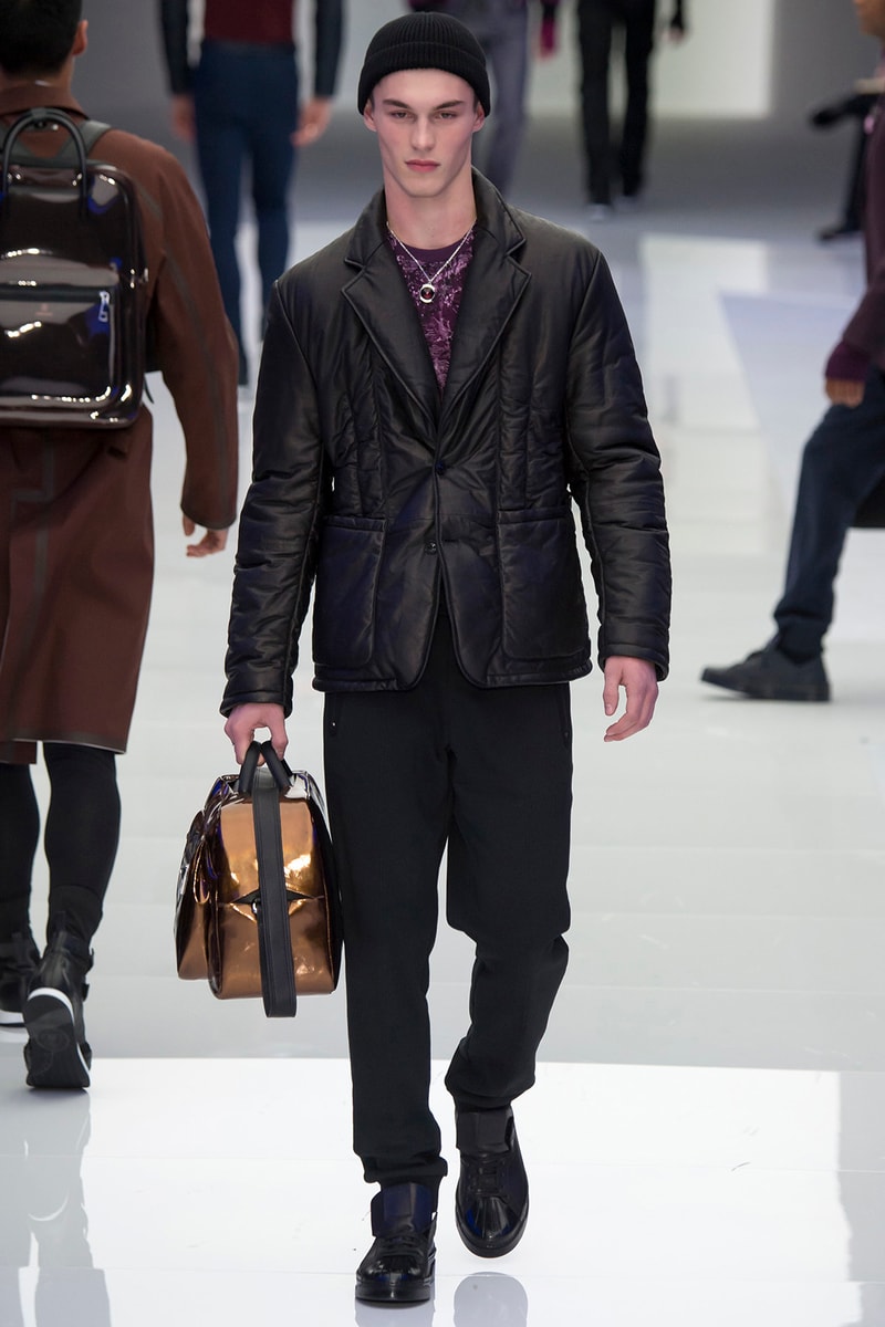 Versace 2016 Fall Winter Menswear Collection