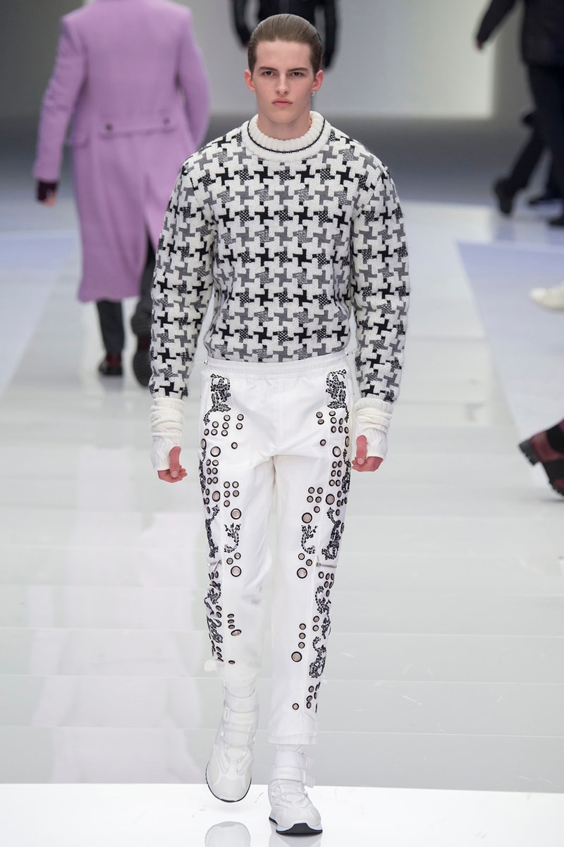 Versace 2016 Fall Winter Menswear Collection