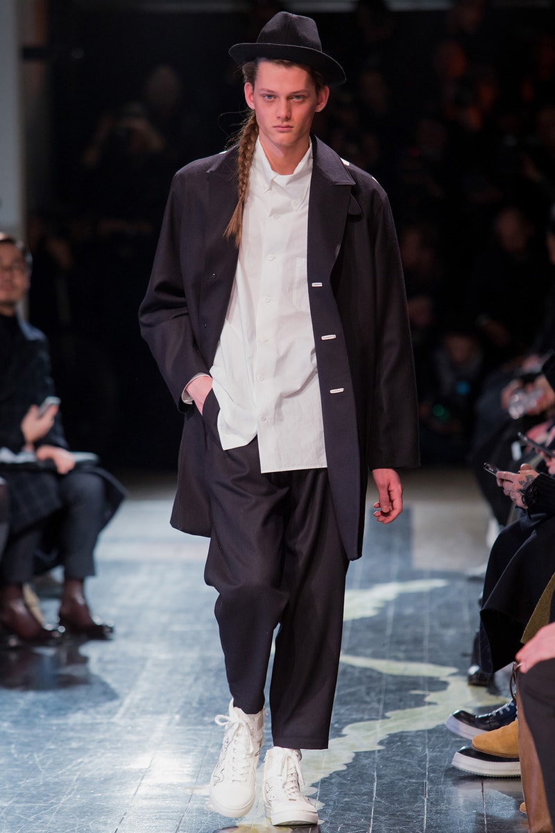 Yohji Yamamoto 2016 Fall Winter Collection