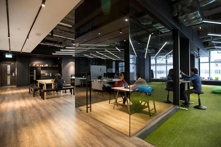 9GAG's Hong Kong Office Brings The Outside In