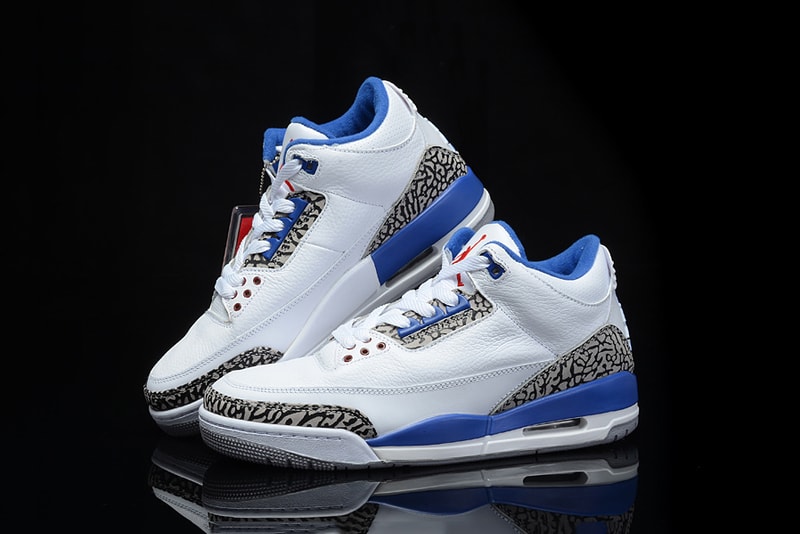Air Jordan 3 Retro True Blue Sneaker
