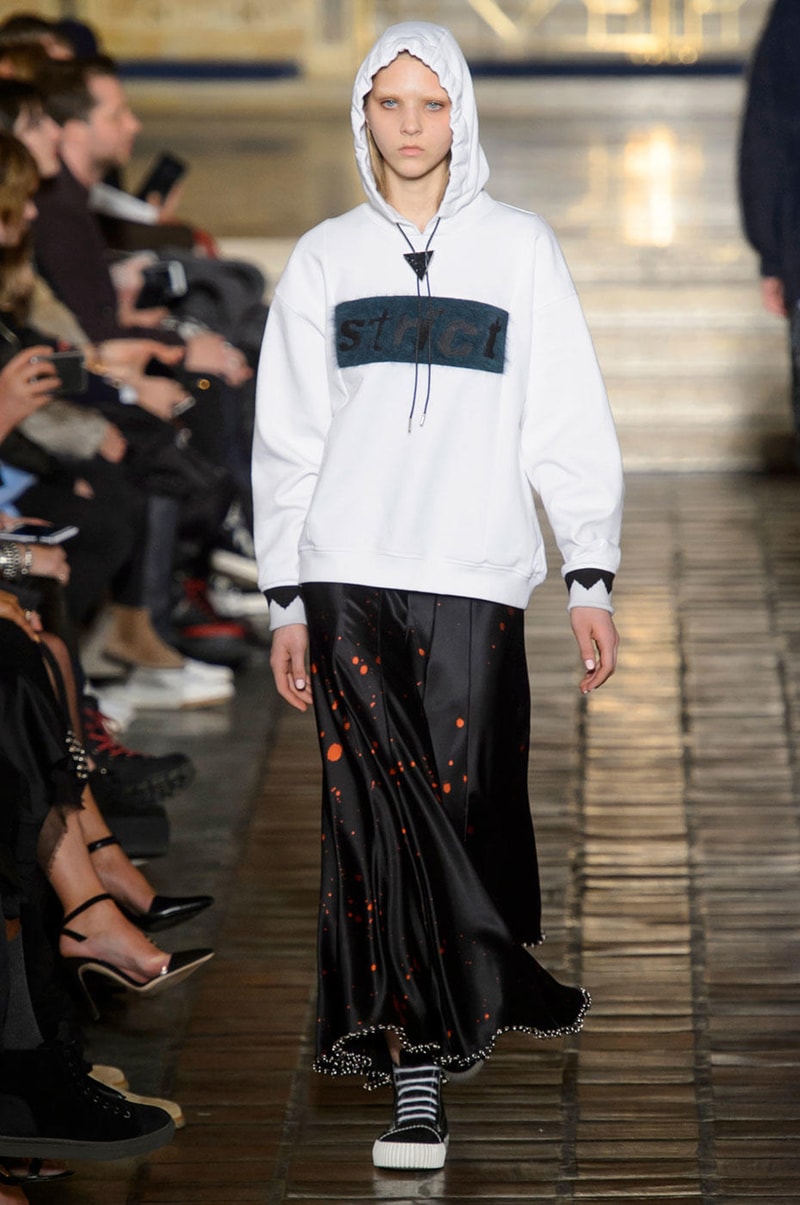 Alexander Wang 2016 Fall Winter Collection at NYFW