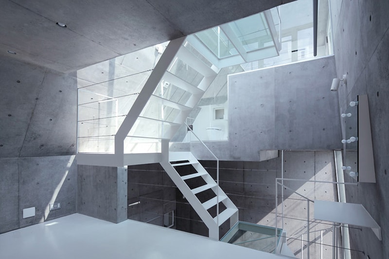 Monolithic Tokyo Home by ALX Junichi Sampei Maximizes City Space 