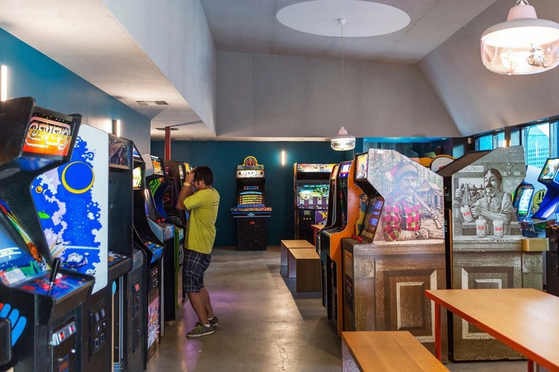 Button Mash Combines Bar and Restaurant With Arcade