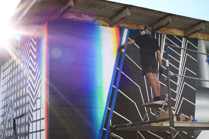 Felipe Pantone Paints POW! WOW! Hawaii