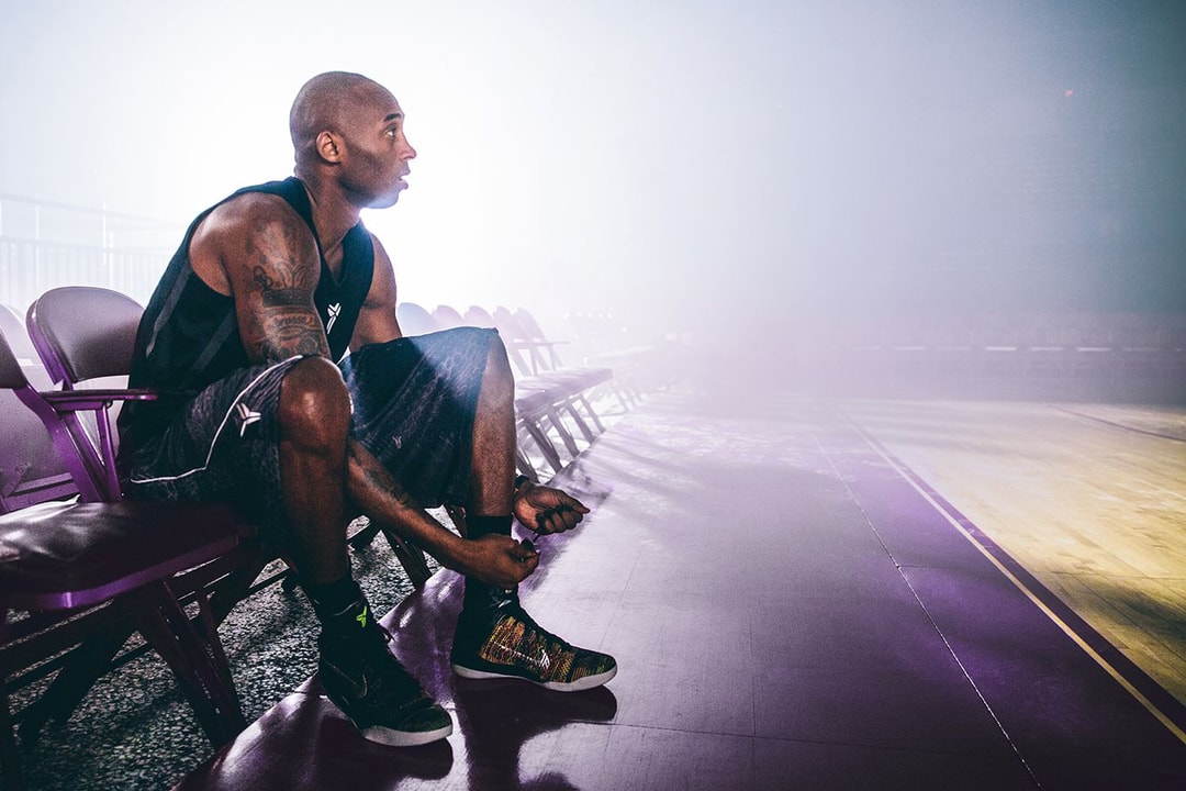 Flea Wears an Old-School Tribute to Kobe Bryant