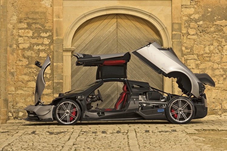Pagani Unveils the Souped-up 789 Horsepower Huayra BC
