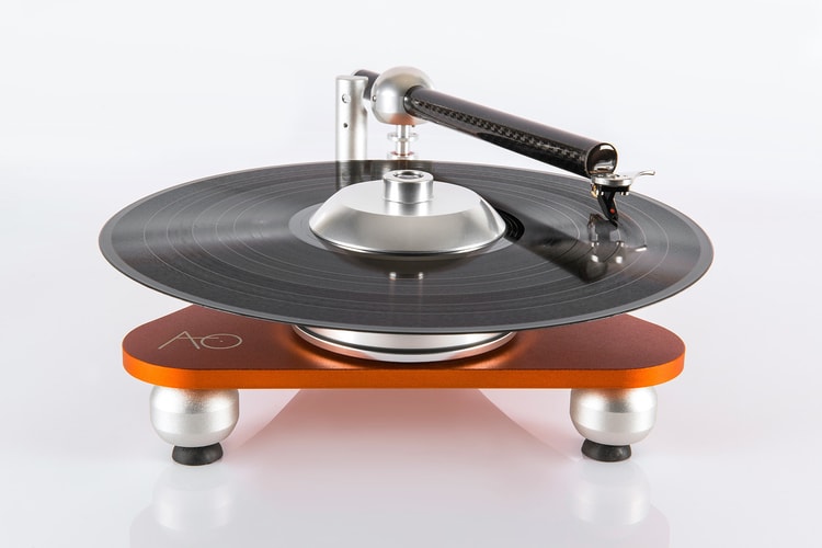 The Atmo Sfera Platterless Turntable Flips Conventional Design on Its Head