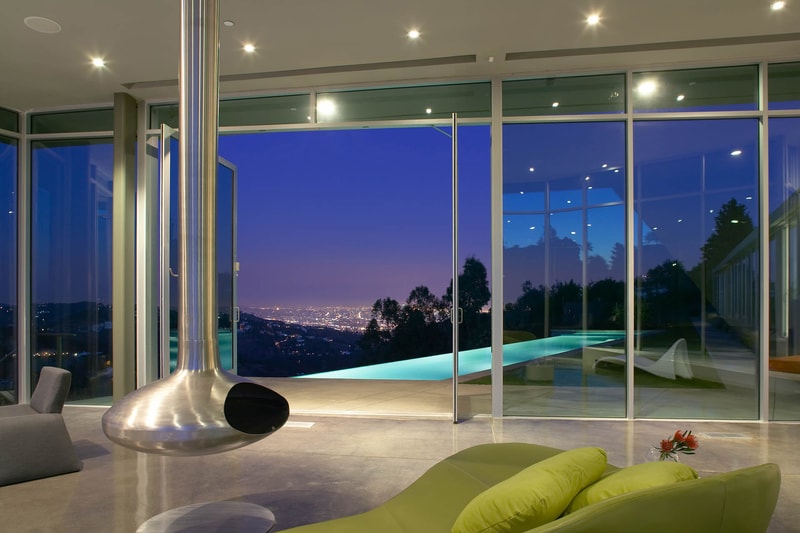 Belzberg Architects Pays Homage to the Silver Screen With Skyline Residence