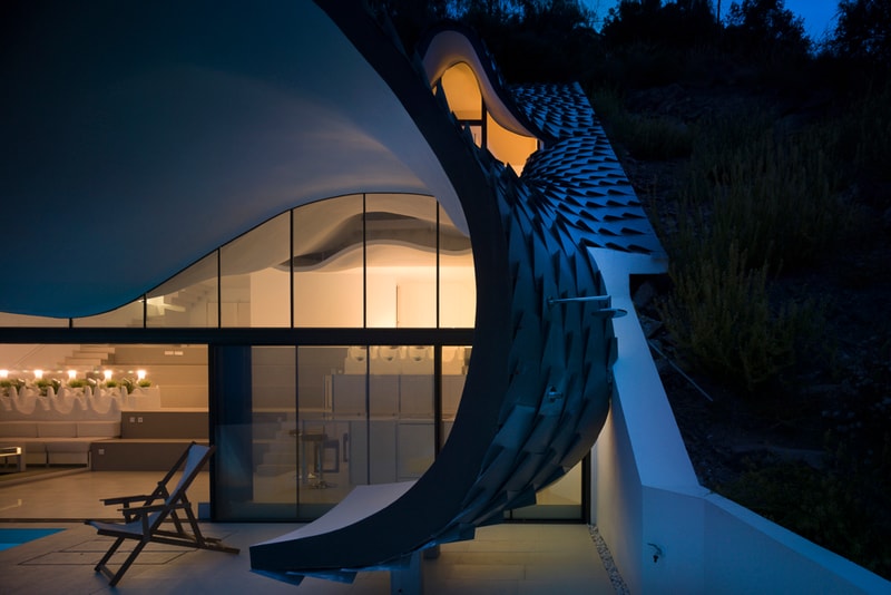 Casa del Acantilado by GilBartolome Arquitectos