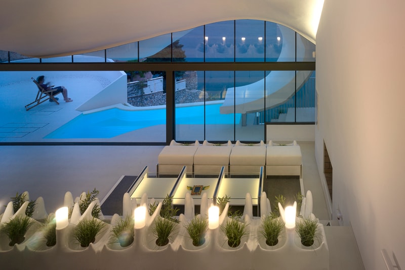 Casa del Acantilado by GilBartolome Arquitectos