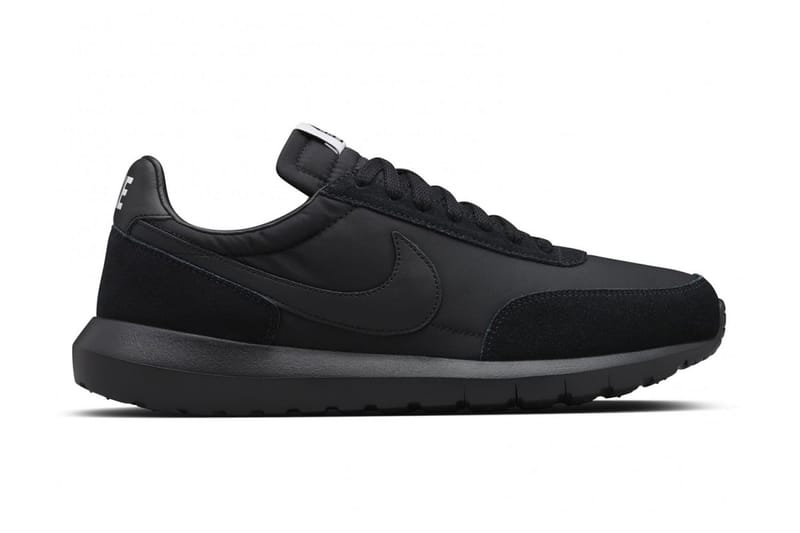 Dover Street Market x NikeLab Roshe Daybreak "Black" 