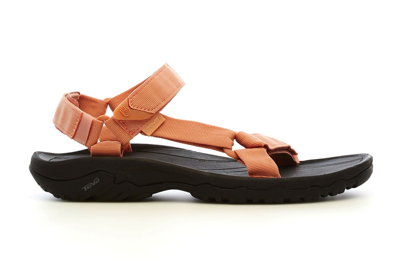 GANRYU x COMME des GARÇONS "Salmon" Teva Sandals