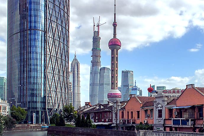 An Incredible 4-Year Timelapse Video of the Shanghai Tower's Construction