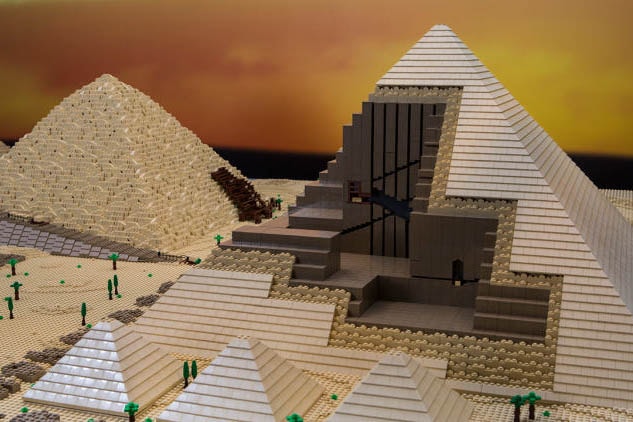 Master Lego Builder Builds Amazing Structures With Lego