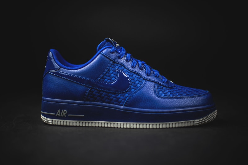 Nike Air Force 1 07 LV8 Woven Concord Blue Sneaker