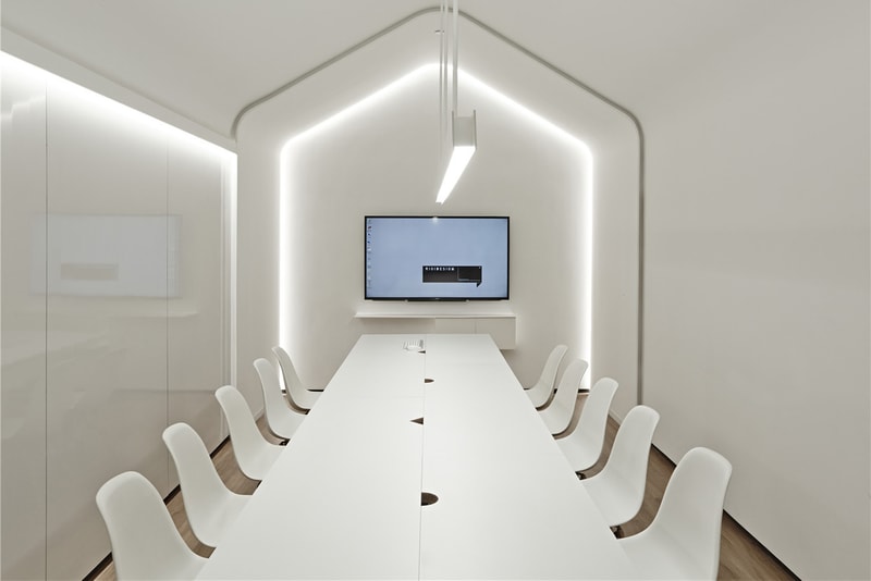 RIGI's Office Space Encourages Dialogue and Creativity