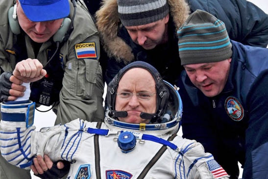 Astronaut Scott Kelly Returns to Earth Taller and Younger After 340 Days