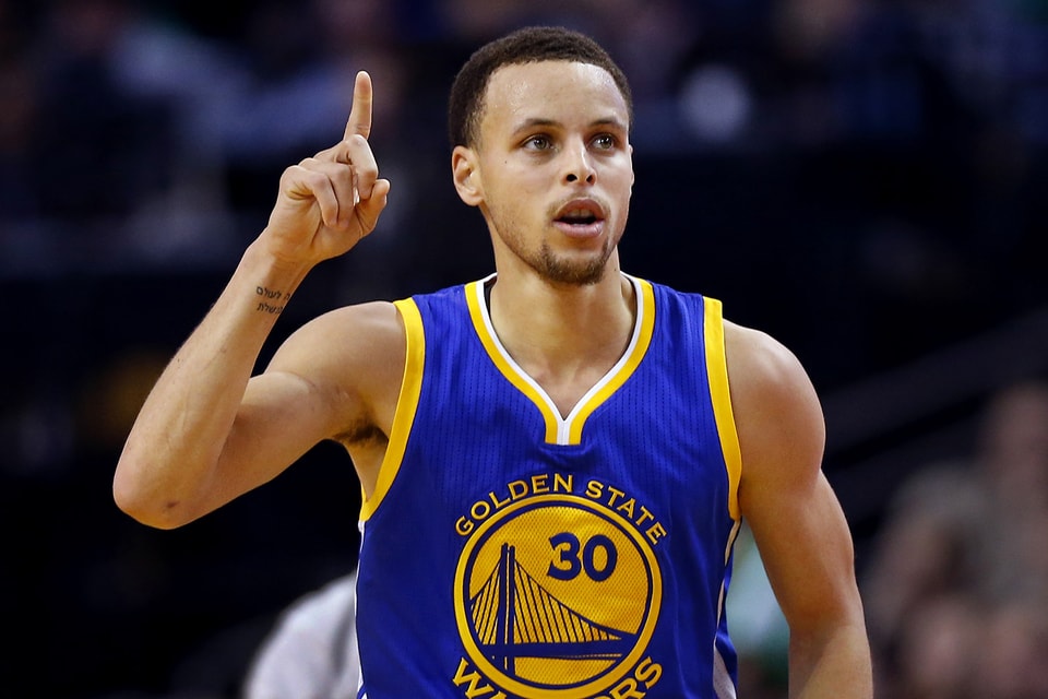 Steph Curry beats out Jordan Spieth for AP Male Athlete of the Year