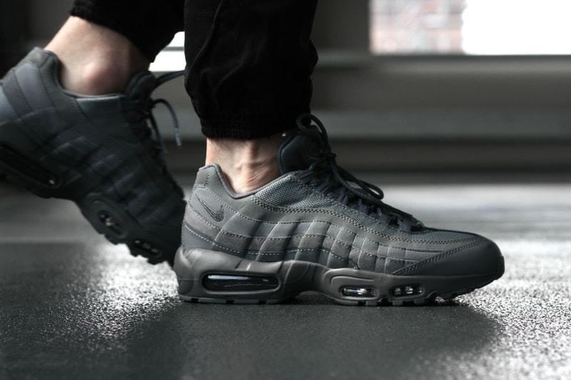 Nike Air Max 95 Cool Grey Sneaker Closer Look