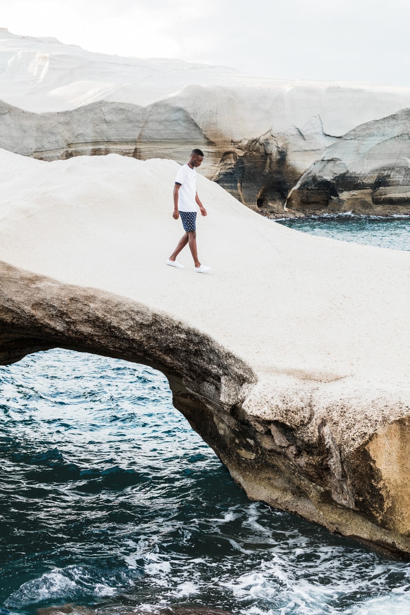 Arte Antwerp Plunges Into a Sea of Tranquility for 2016 Spring/Summer