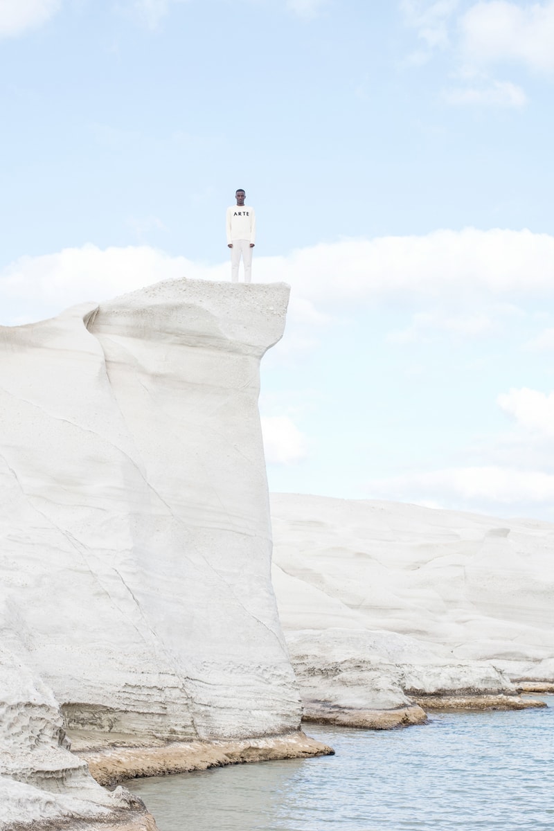 Arte Antwerp Plunges Into a Sea of Tranquility for 2016 Spring/Summer