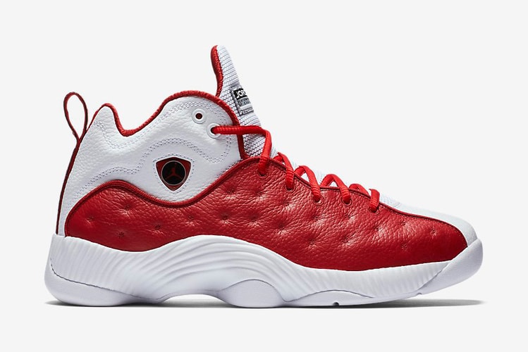 Jordan Brand's Classic Jumpman Team II Gets a Bulls-Inspired Makeover