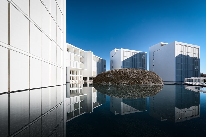 Mar Adentro Hotel by Miguel Ángel Aragonés