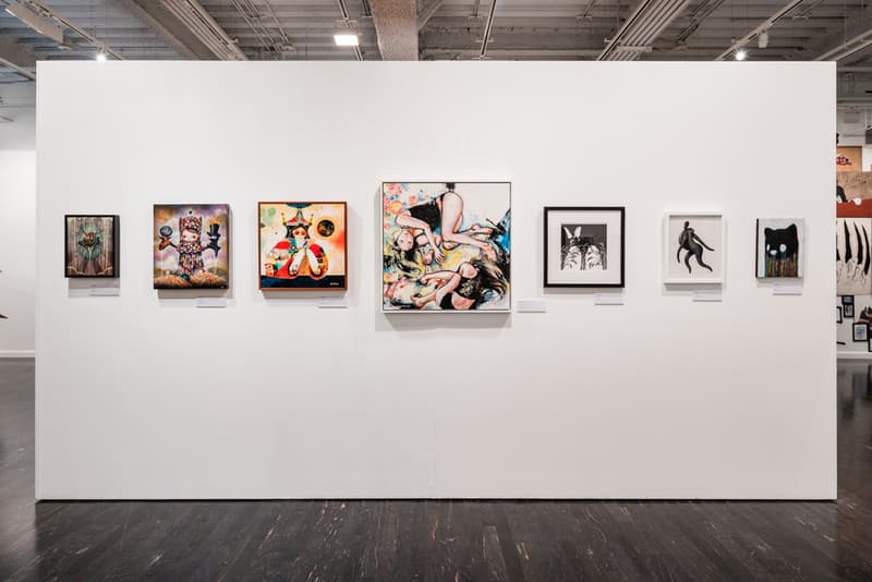 Silent Wonderment: Exploring the World of Giant Robot