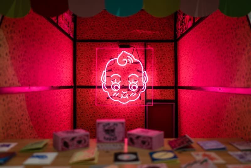 Silent Wonderment: Exploring the World of Giant Robot