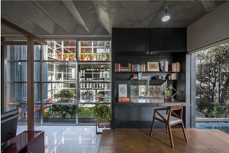 S+PS ARCHITECTS' Stunning Mumbai Residence Is a Collage of Recycled Materials