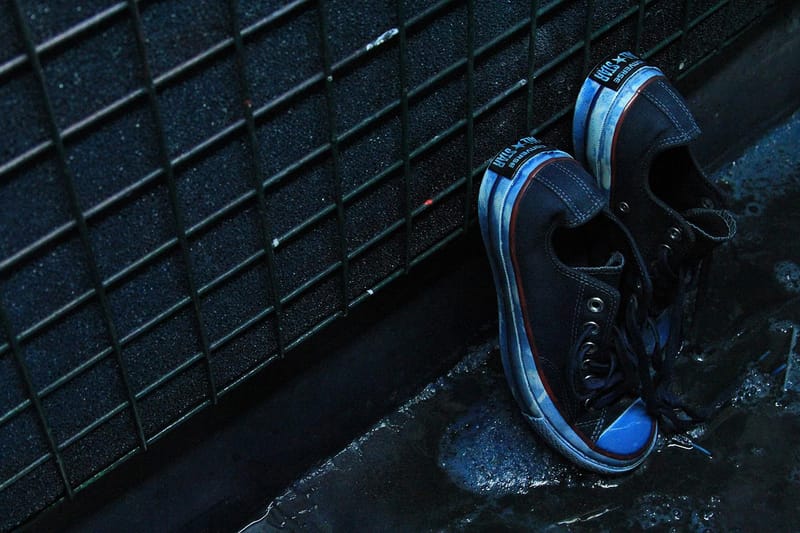 Tenue de Nîmes Hand-Dyed 100 Pairs of Chucks