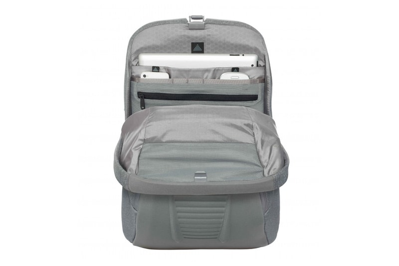 patagonia black hole mini messenger 12l beryl green Patagonia Black Hole Mini Messenger 12L, Unisex-Erwachsene Rucksack, Grn (Beryl  Green), 36x24x45 cm (W x H x L) : Amazon.de: Fashion