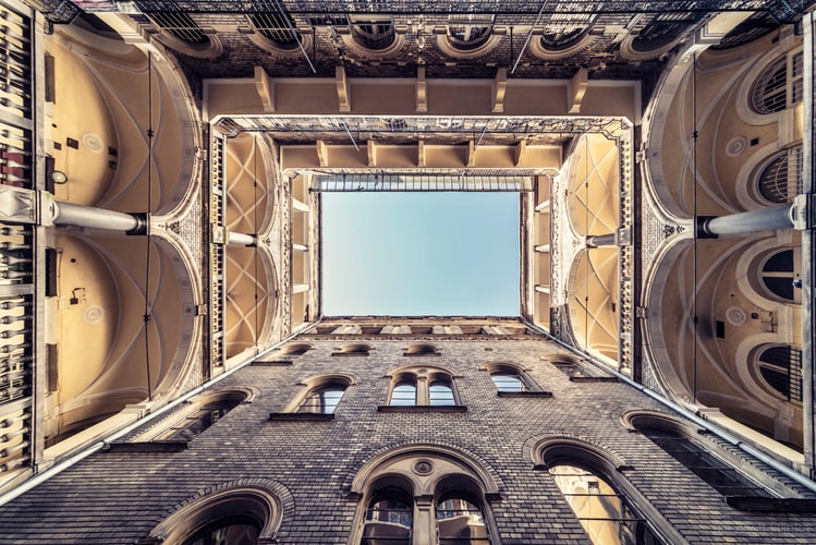 Zsolt Hlinka's '100-Year-Old House' Photo Series Transforms Budapest's Historic Landmarks Into Tunnels to the Sky