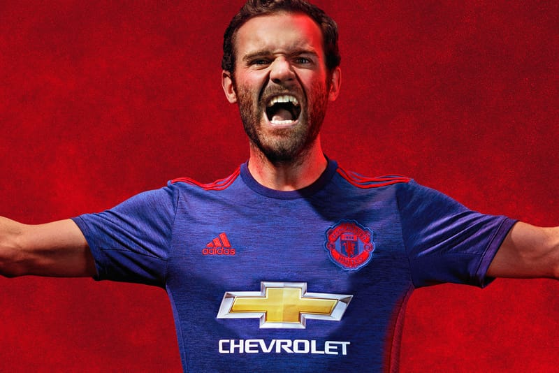 man united blue away kit