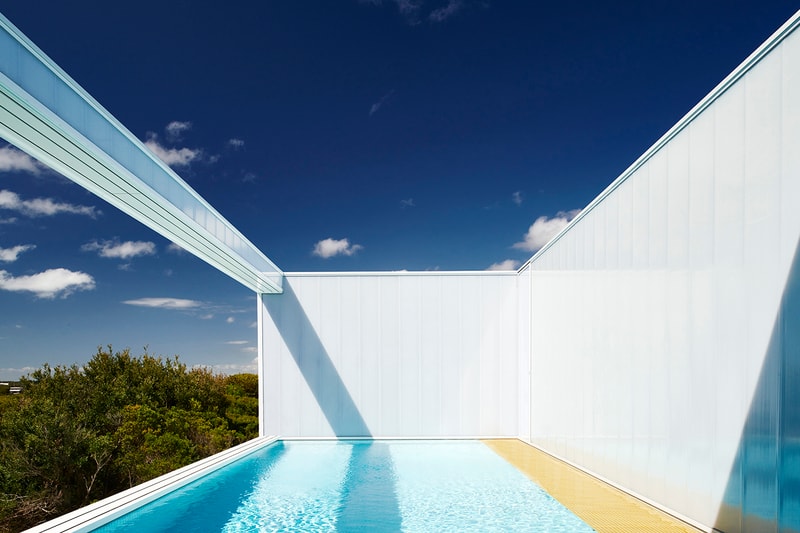 Architect Robin Williams' Australian Beach House Is a Minimalist Gem