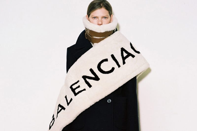 Balenciaga Unveils 2016 Pre-Fall Collection