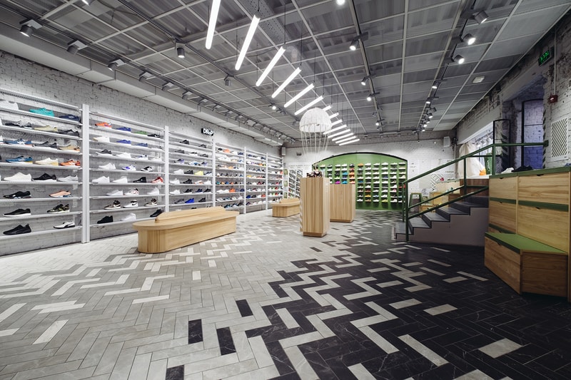 DRoP! Moscow Russia Sneaker Store