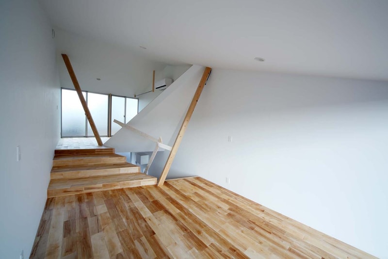 Kyoto Townhouse by Alphaville Architects
