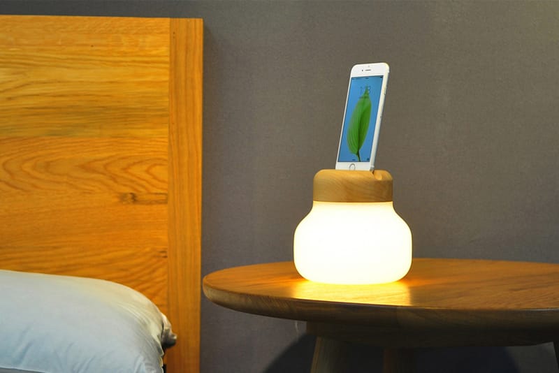 lamp with iphone charger