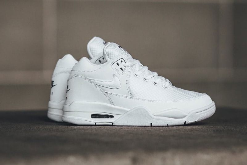 Nike Air Flight Squad GS in White Children Sneakers